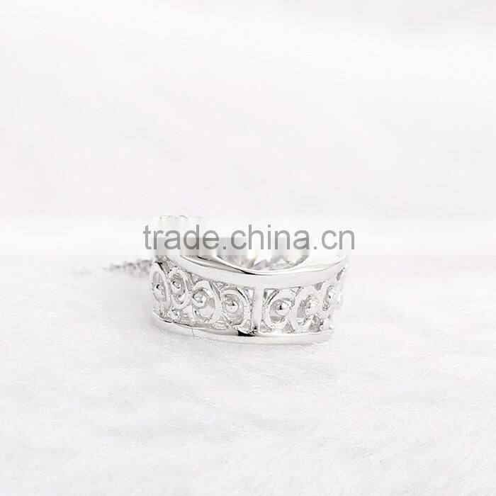 925 Sterling Silver Horse Shoe Shape Dancing Stone Pendant Necklace Jewelry SPG900W