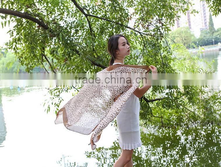 Degital Printed Oversize Leopard Ladies Women's Silk Neck Shawl and Scarf