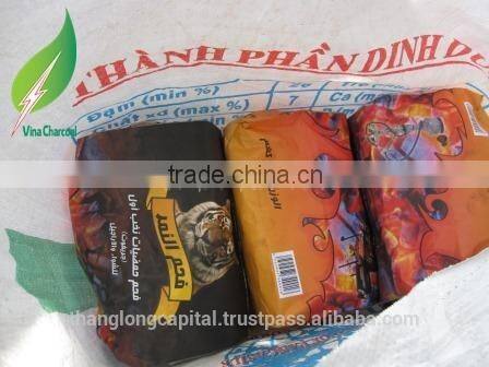 Strong softwood charcoal for BBQ