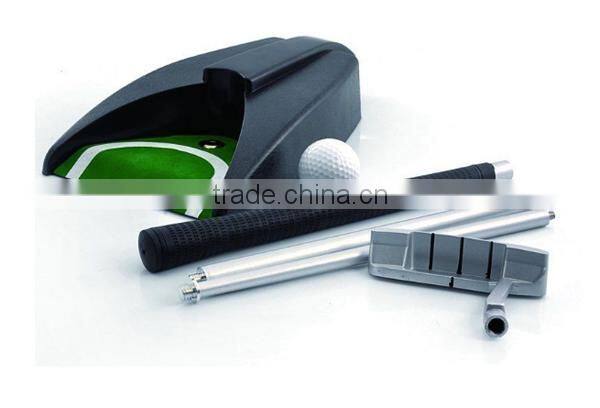 Golf Putter Training Set with Artificial Turf Golf Ball Return