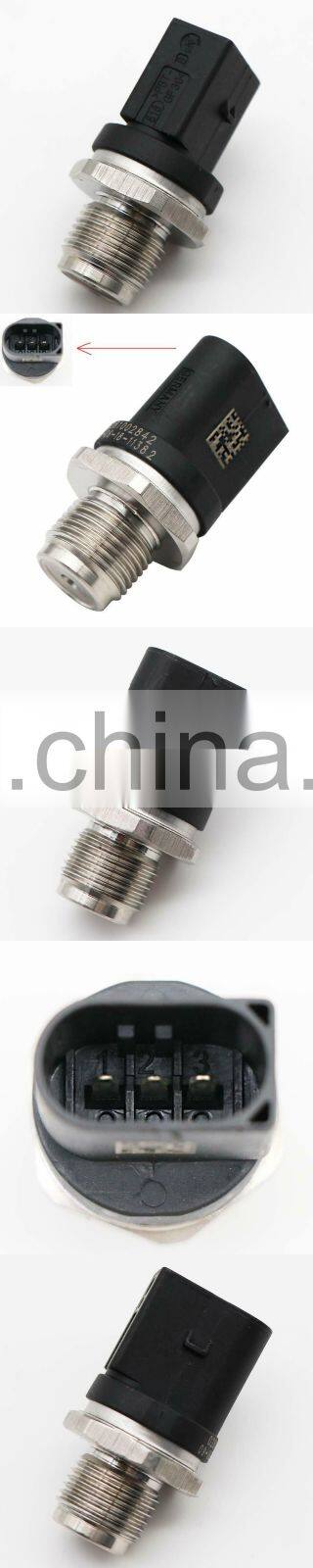 Fuel Rail Pressure Sensor for Mercedes OEM 0061536528 0281002842 0041536728 004 153 67 28 68032066AA
