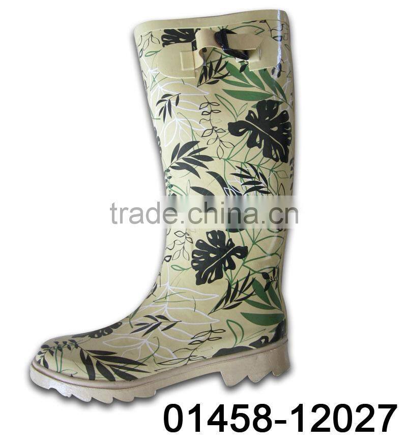 2014 New design low price high heeled rubber rain boots