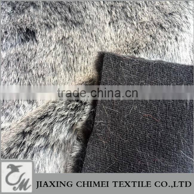 Tip-dyed faux fur for throw blanket