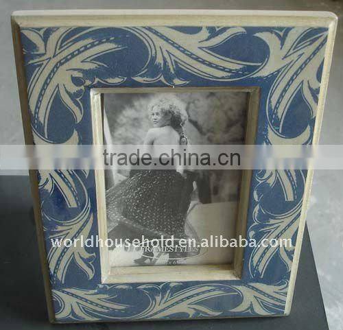 PF1096 unique and distinctive wooden photo frame