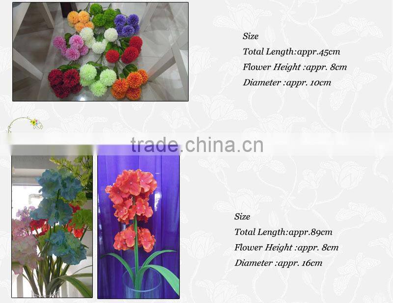 white wedding flower arrangements