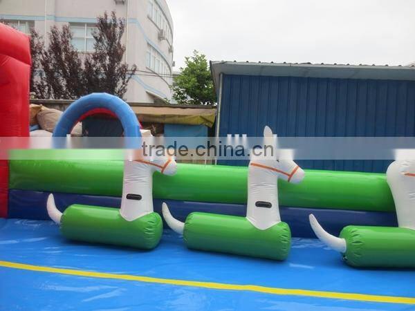 2015 best sale sports game Inflatable horse run track for kids