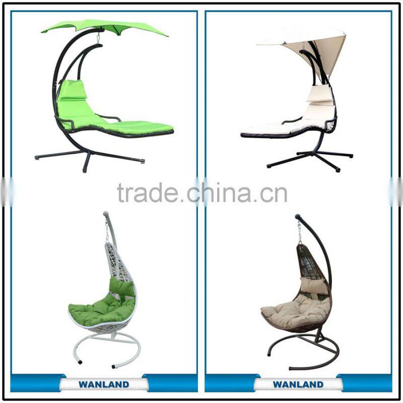 Outdoor hinging egg shaped chair