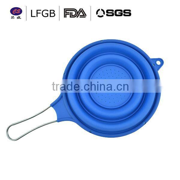 2014 New design fashionanble heat resistant silicone strainer spoon