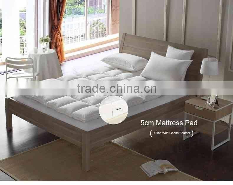 Waterproof Diamond Polycotton Anti-slip Quilted Thin Home Mattress Pad