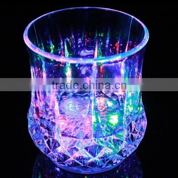 Bar supplies manufacturers wholesale Colorful LED Cup fluorescence induction into the shiny cup