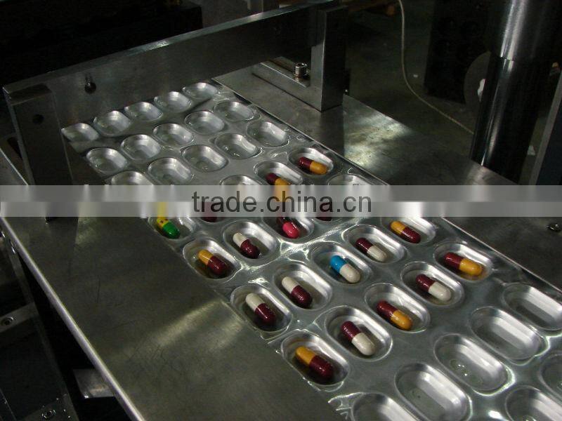 Fully automatic small tablet blister filling and sealing machine