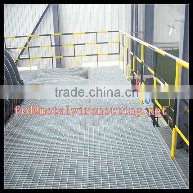 2015 trade assurance 100% steel grating making machine