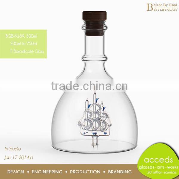 Design High End Novelty HandBlown Glass Liquor Bottle