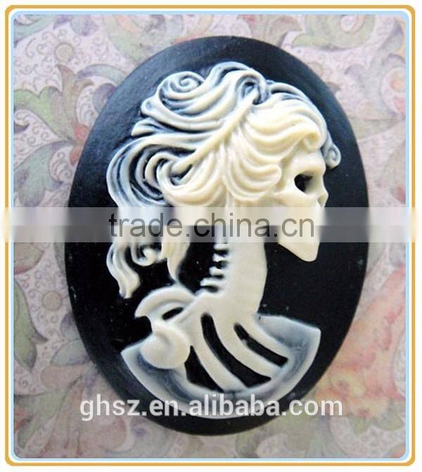 Custom one piece resin skull cameo pendant supplier