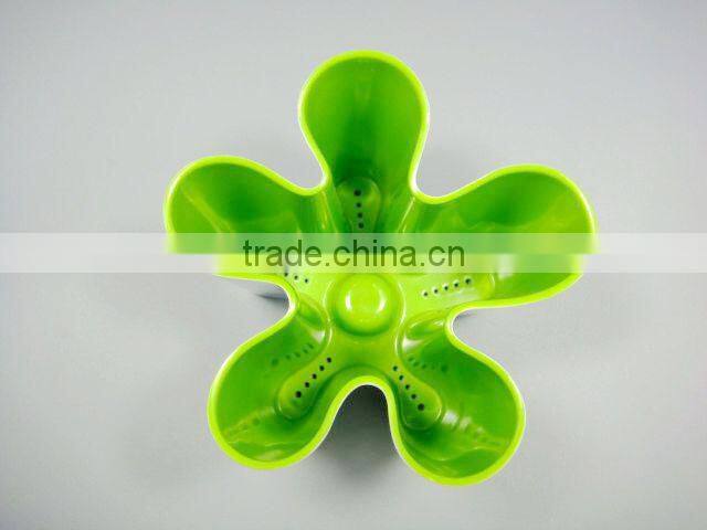 Flower shaped latest design melamine ware kitchen ware serving salad spoon and fork utensils