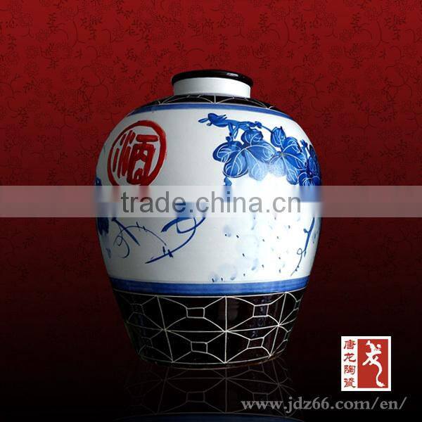 Blue and white porcelain design excellent quality ceramic wine jar for best sale