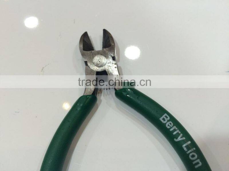 Soft grip 5'' USA style mini side cutter for school project