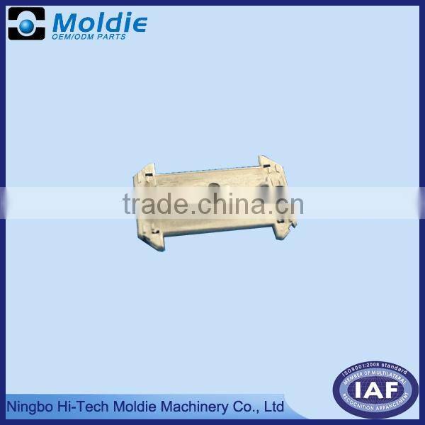 Low cost cast aluminum cover