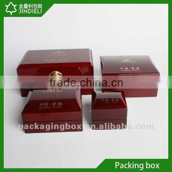 Lacquered boxes