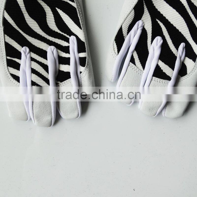 fashion Zebra-stripe women in rubber gloves