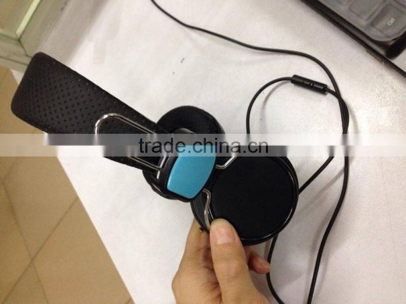 Fashion stylish music headset with foldable design for travelling