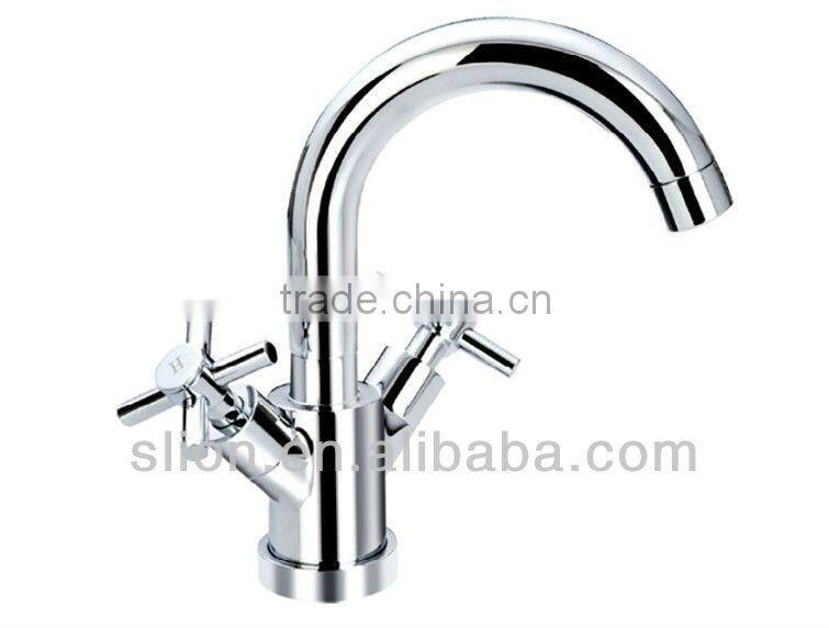 Self-closing Water Saving Basin Tap