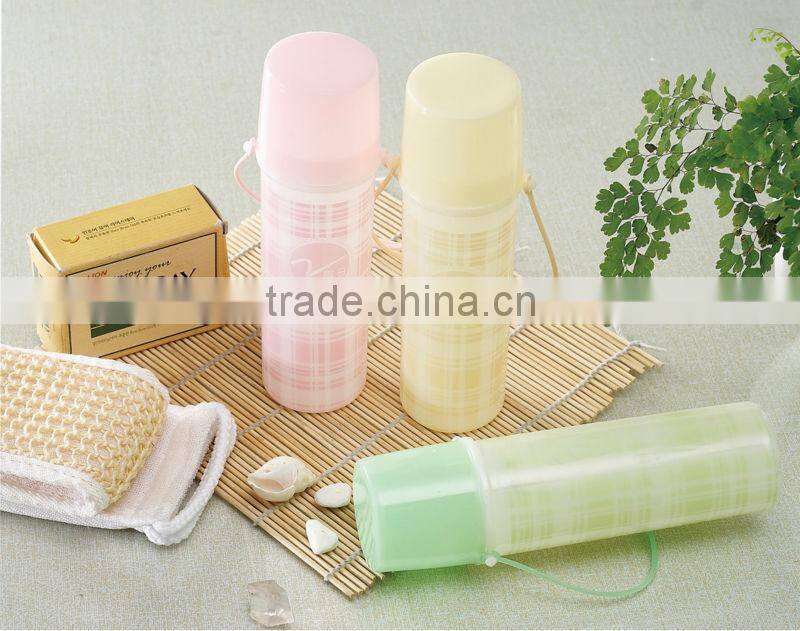 wholesale high grade plastic dual use toilet things box ,tooth brush for promotion items5118