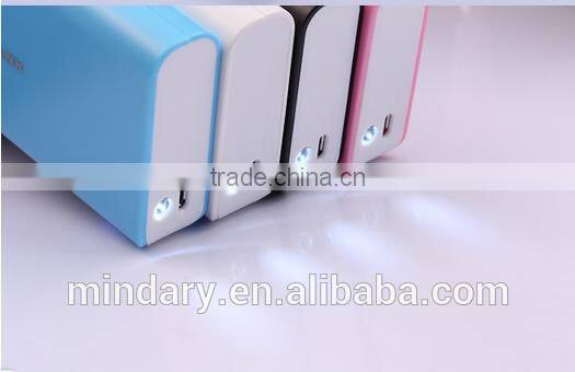 slim and big capacity power bank with torch and LED display electrocity