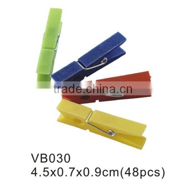 VB031 new style plastic clothes peg hanger available flexible clips for clothing