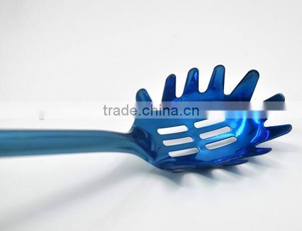 Non-stick TPR handle Hot sale popular titanize kitchen pasta spoon