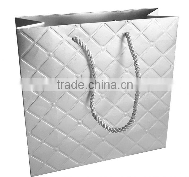 luxury high quality fashion paper shopping bag with embossing