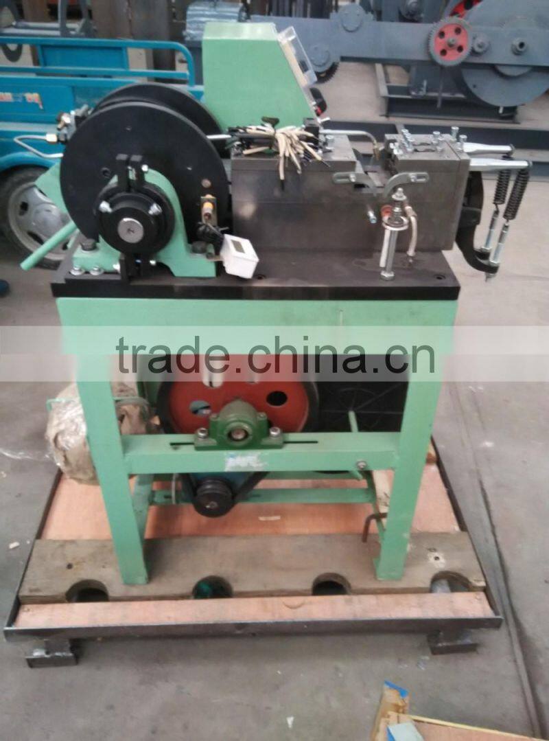 Automatic plastic shoe lace tipping machine for shoe lace and hand bag lace