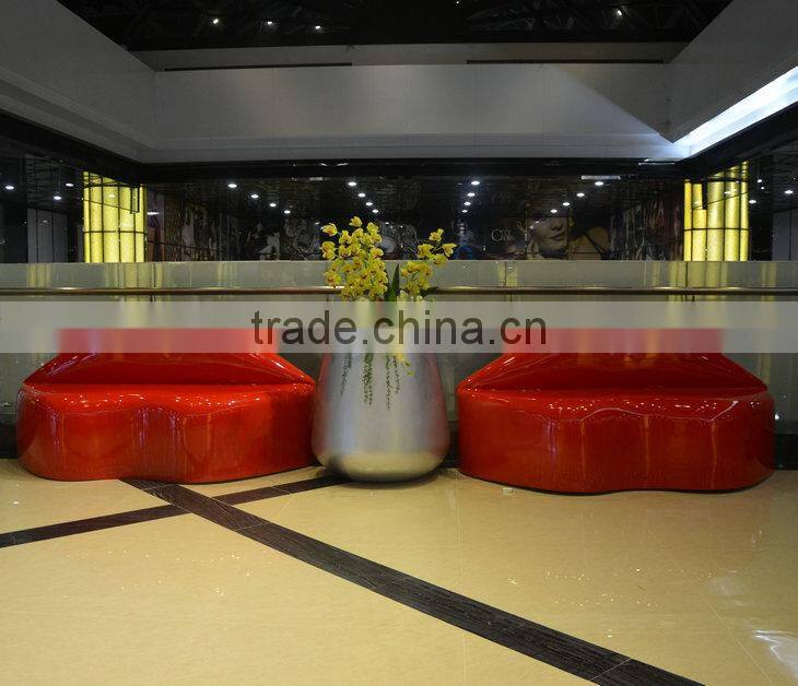 Mall fiberglass lip leisure chair