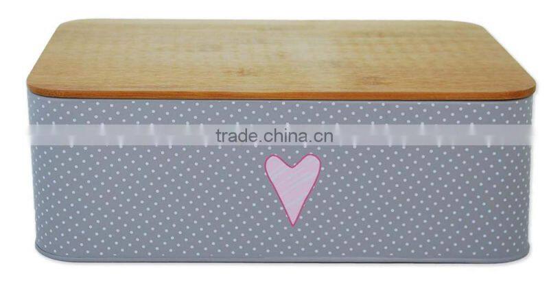 Kitchen Collection bread keeper