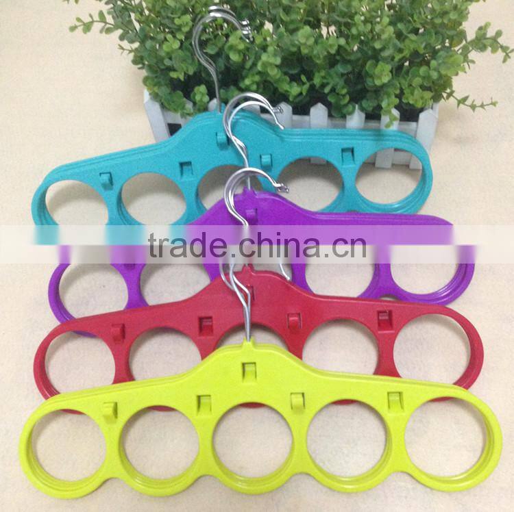High Quality Eco-friendly 5-hole Ring Rope Slots Holder Hook Scarf Wraps Shawl Storage Hanger