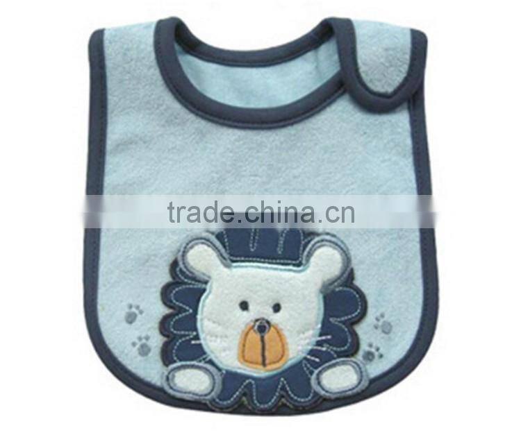 Embroidered Lion Comfortable and breathable cotton baby burp