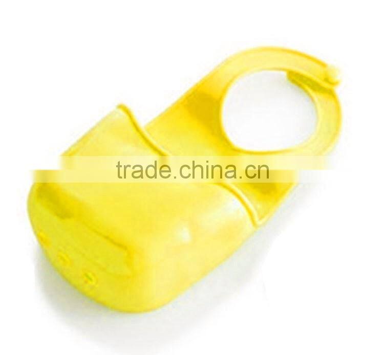 Creative Folding Hanging Silicone Bathroom Kitchen Gadget Storage Box Makeup Organizers Case