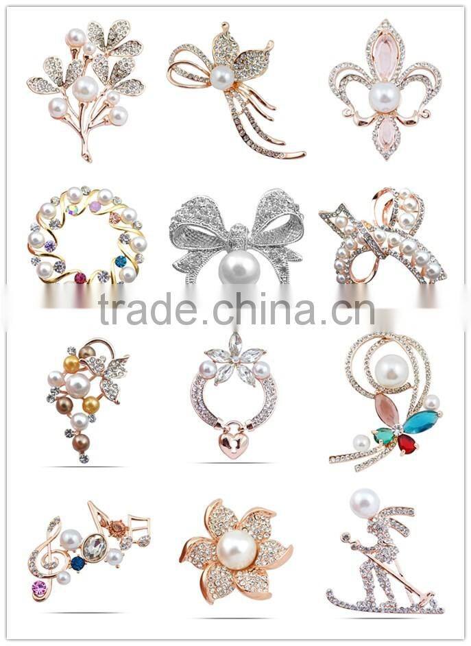 Dancing Flower Austrian Crystal Copper Alloy Fashion Brooch