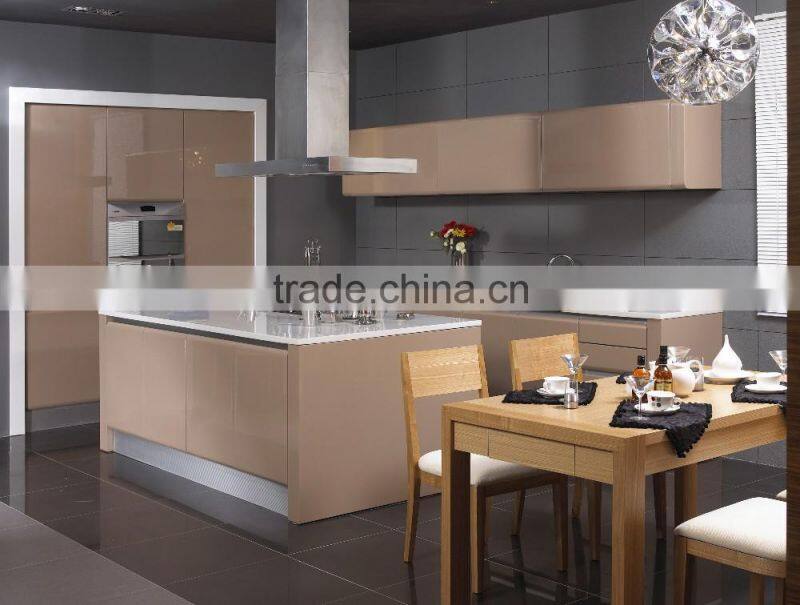 Light prefabricated container tiny house