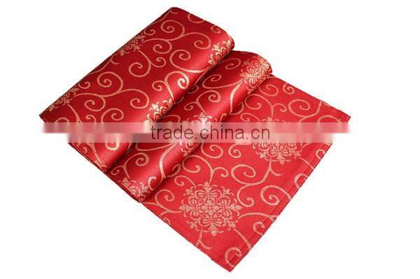 Fancy Design Polyester Dinning Jacquard Christmas Table Runner