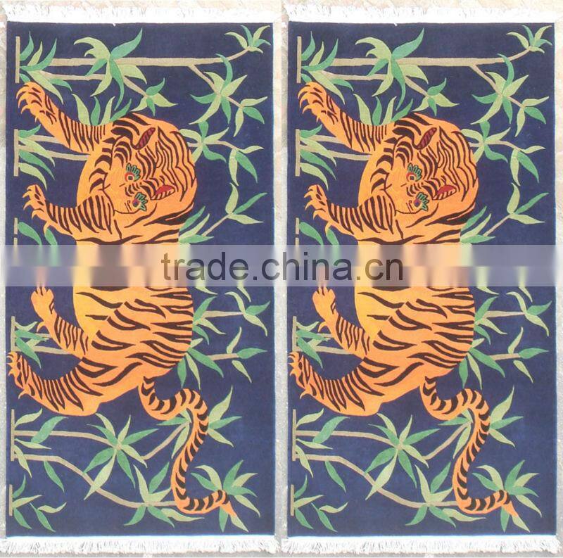 tiger woollen carpet / rugs