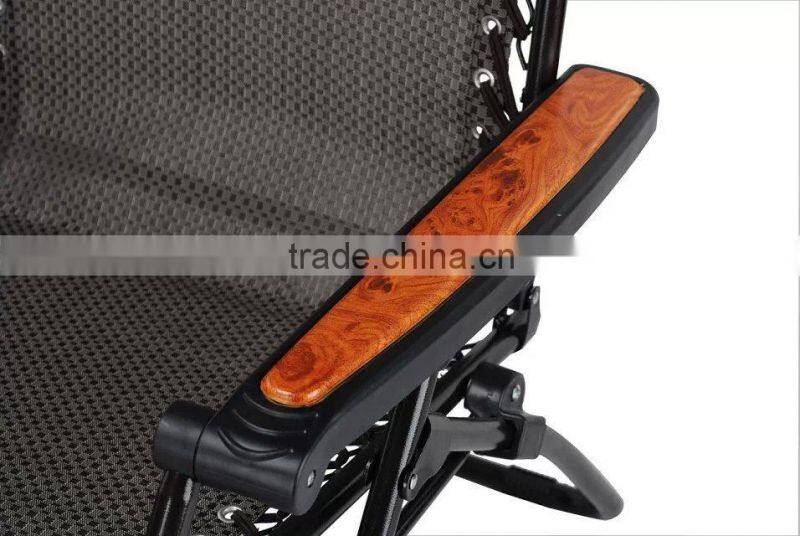 Outdoor portable foldable sun deck chair with armrest