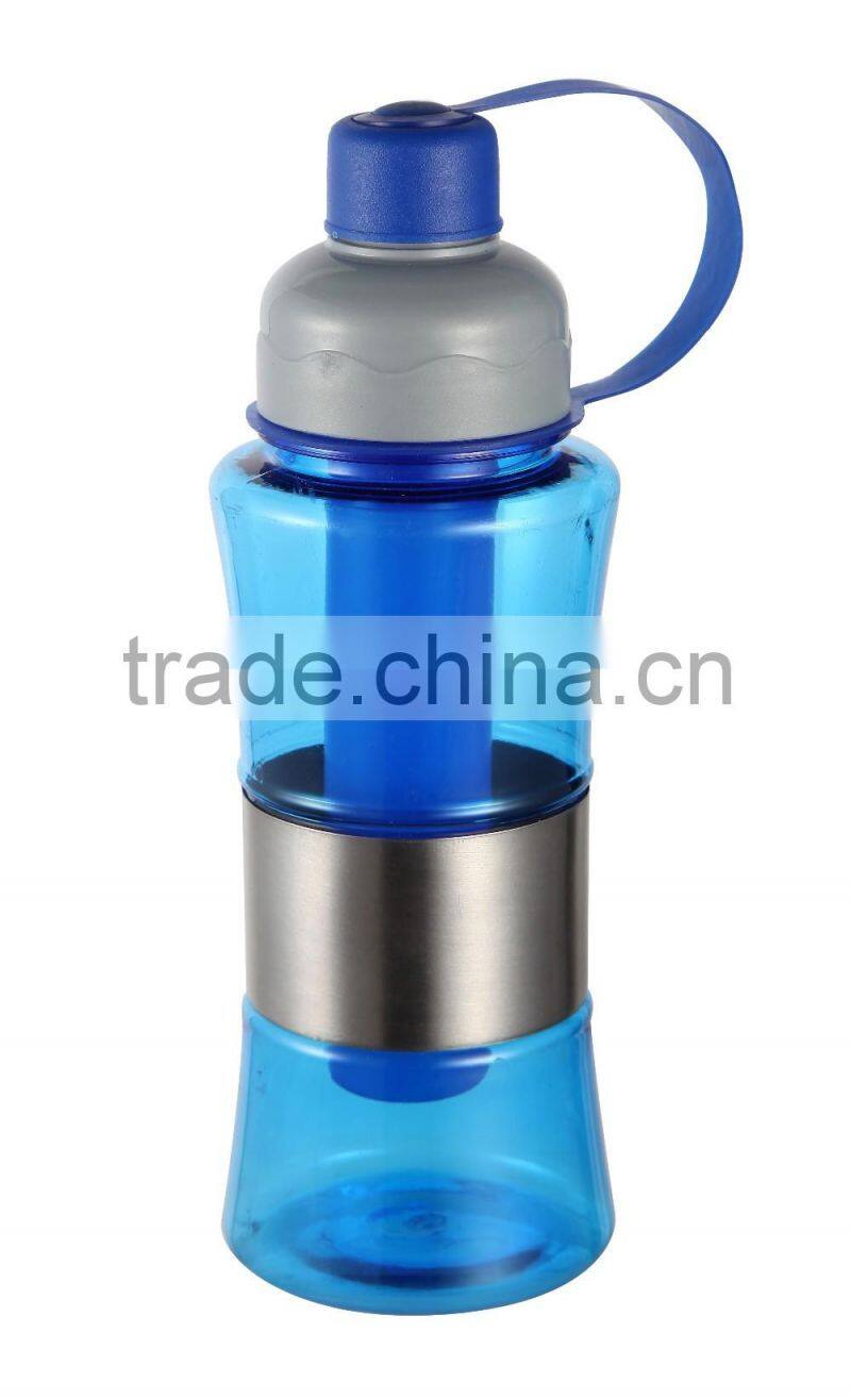2016High Quality Eco-Friendly Tritan plastic material sport drinking water bottle with ice infuser