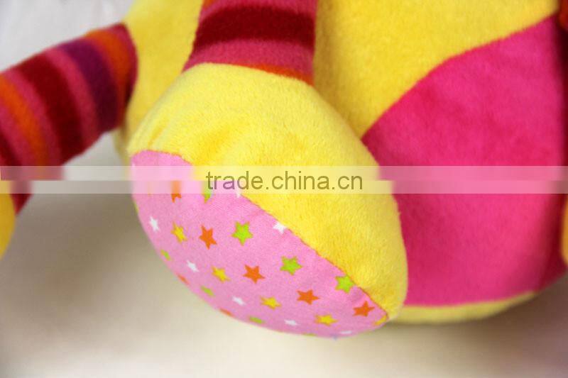 Luckiplus Hot Sale First Class Nice Yellow and Pink Animal Safe Technology Toy For Kids