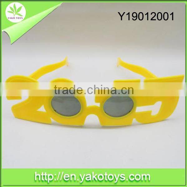 Plastic children play big toy glasses