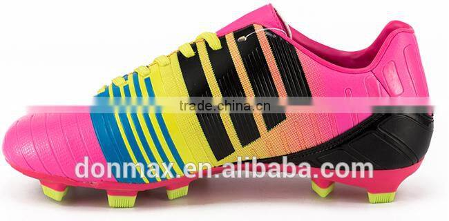 New style Colorful Outdoor Lightweight Popular TPU Football Boots Factory Turf Soccer Shoes For Hard Ground