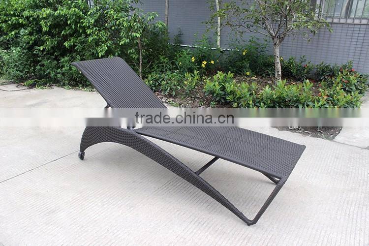 Used Hotel Pool And Beach Outdoor Furniture Wheels Chaise Lounge