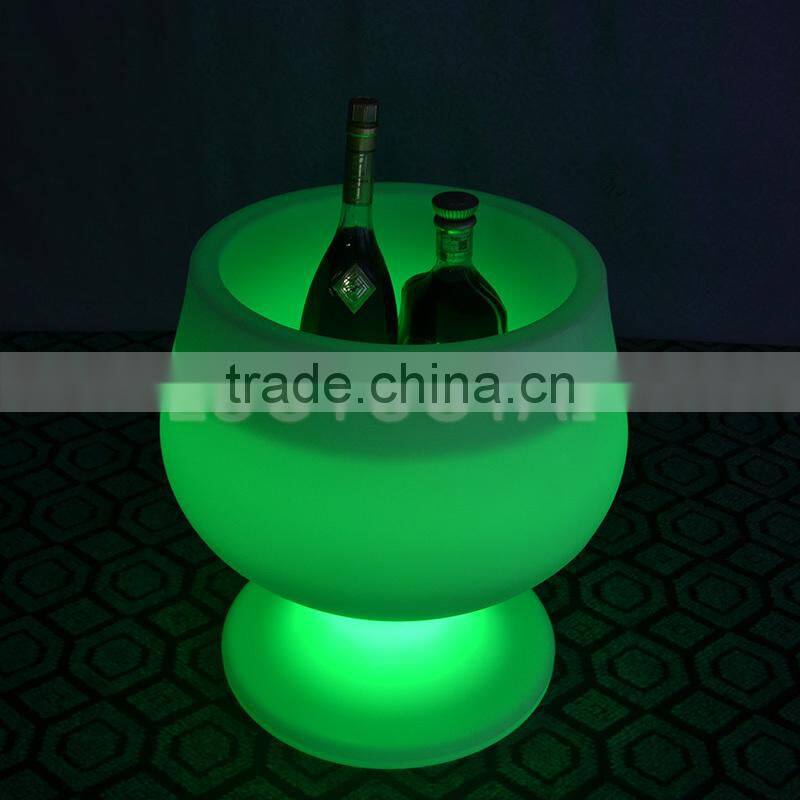 2015 New Cordless Waterproof Rechargeable RGBW Multi Color LED Light up bar ice bucket