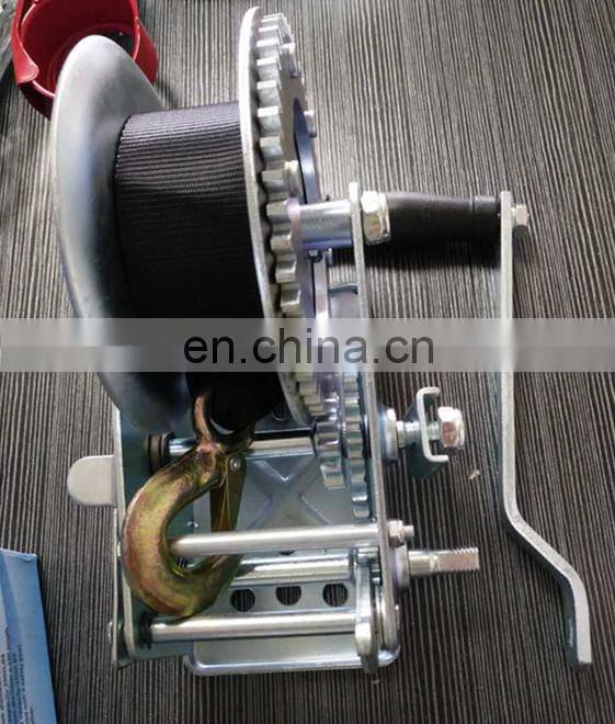 US Model Small Hand Winch 600lb With Black Strap