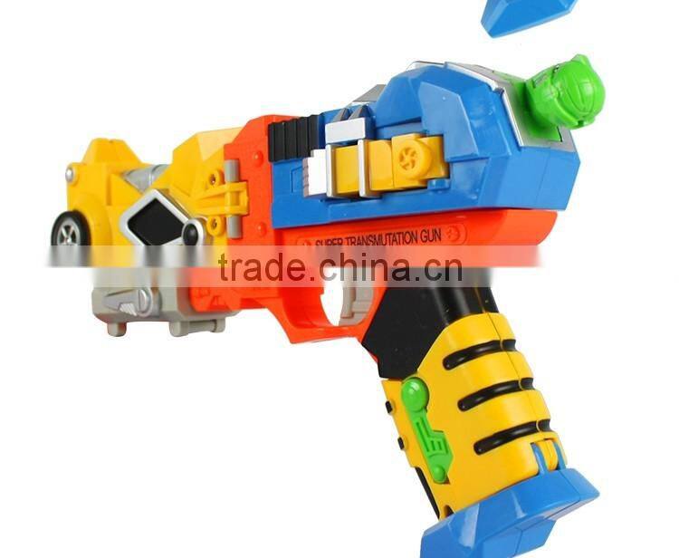 Fantastic kids playing deformable robot toy nerf gun bullets